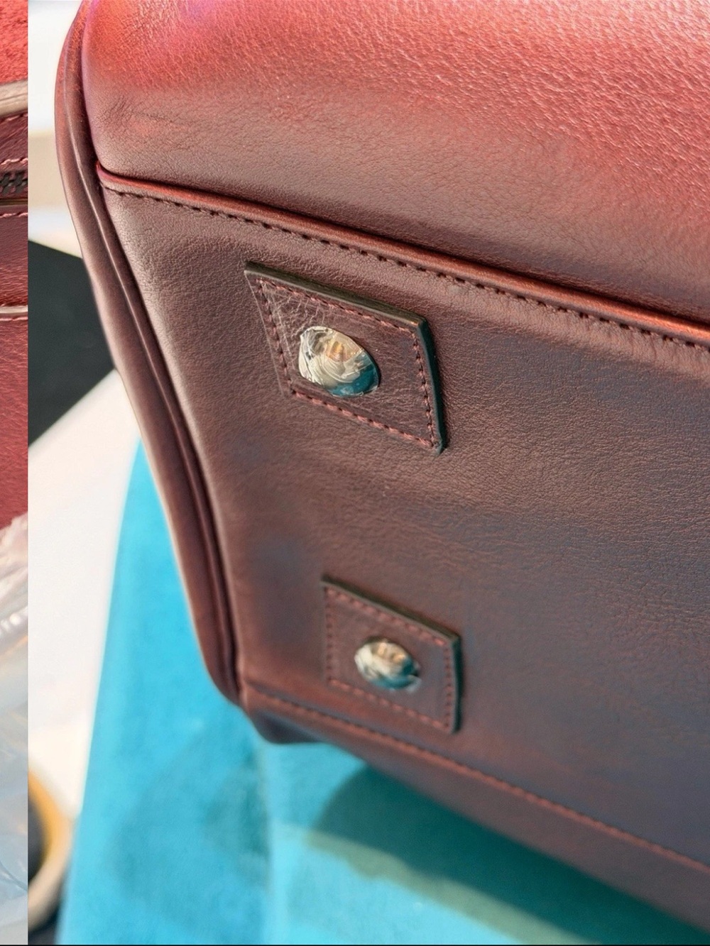 Mulberry Leather Travel Holdall in Burgundy - Picture 7 of 8